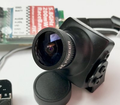 Miniaturní analogová kamera pro FPV systémy